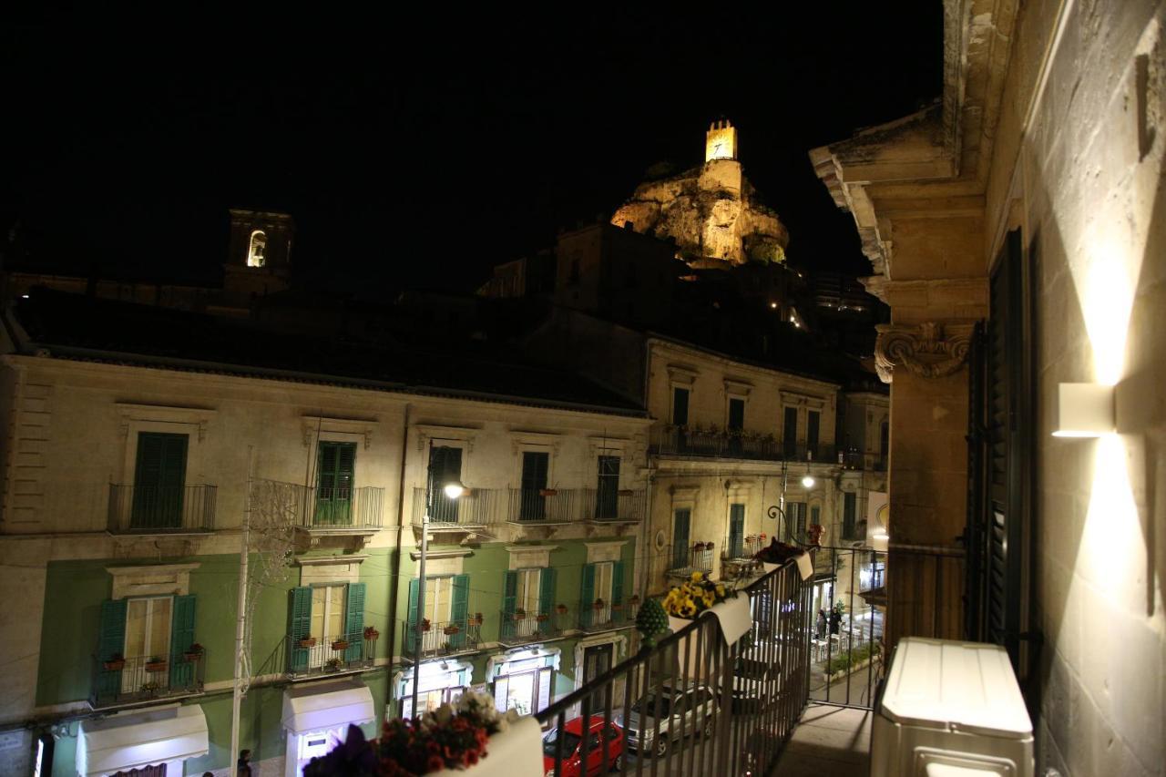 Casa Vacanza Da Dina Modica Exterior foto